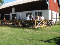 En grupp fikar - kennelträff 070901 